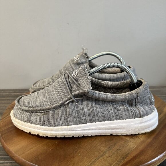 Hey Dude Wally Youth Size 4 130130704 Linen Stone Shoes Slip On Sneakers - Picture 1 of 8